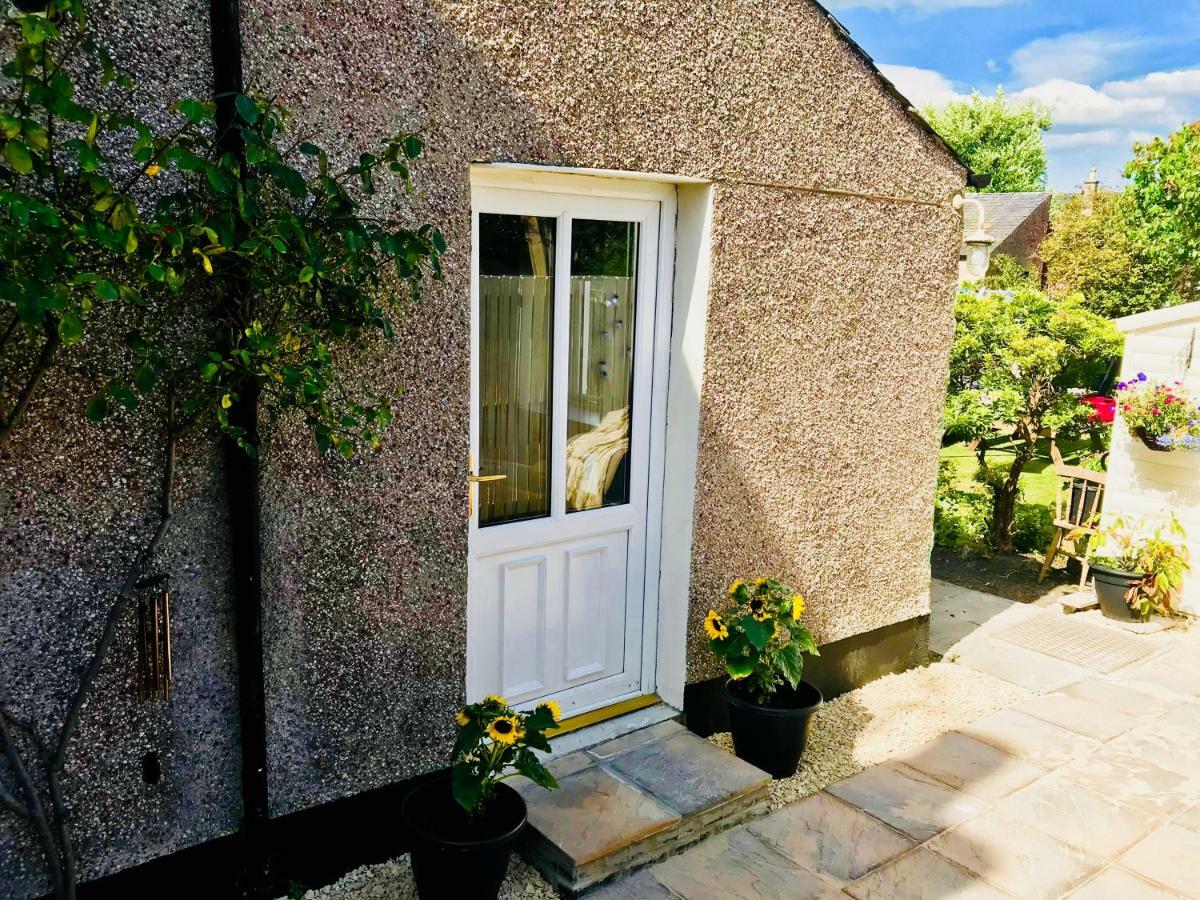 Self-Contained Studio City Centre Location Inverness Ngoại thất bức ảnh